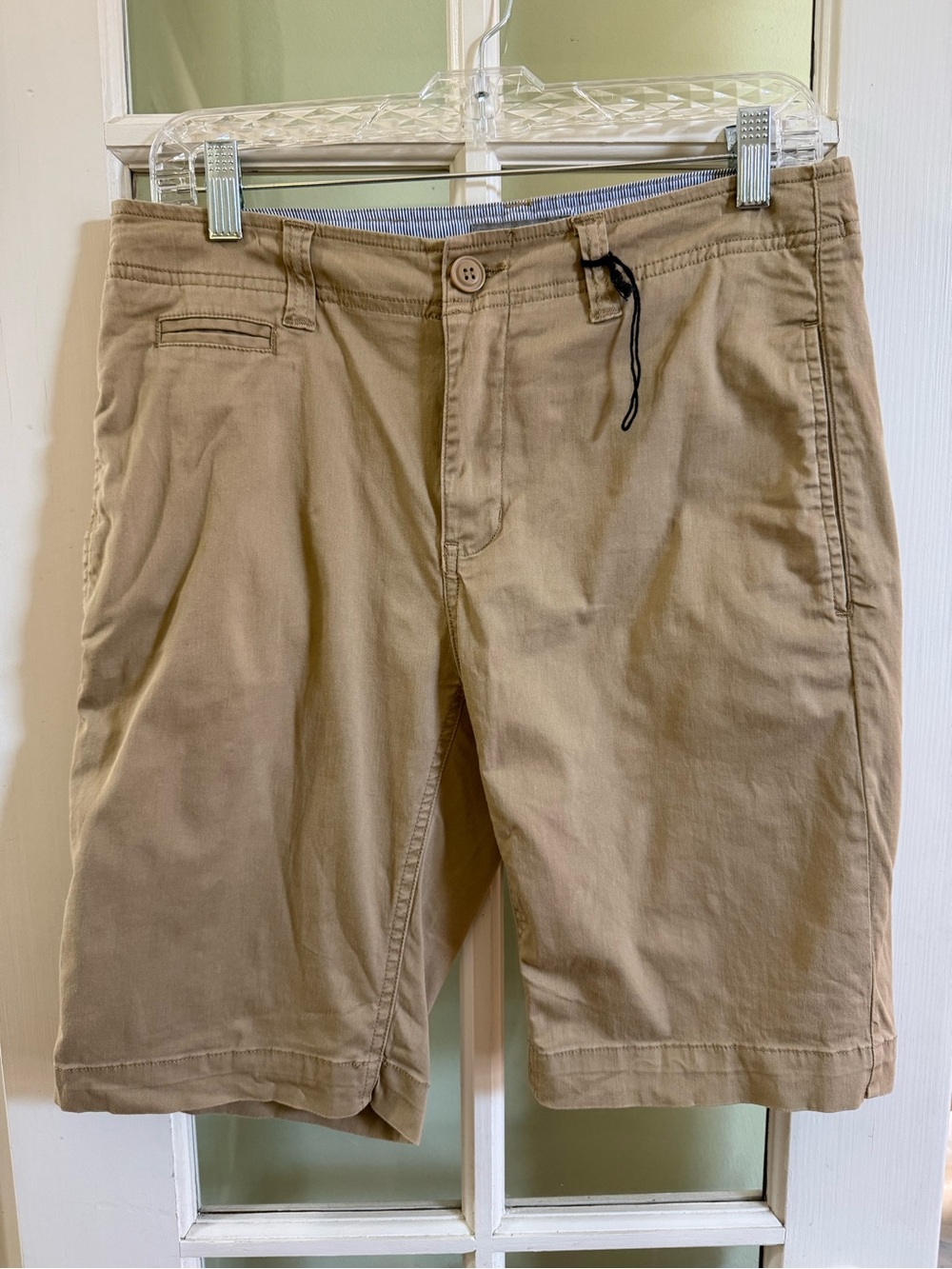 Charles and a Half Size 29 x 10 flat front relaxed fit khaki shorts NWOT